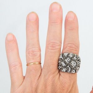 Crystal & beaded statement ring cocktail ring silver Chelsea Taylor 8